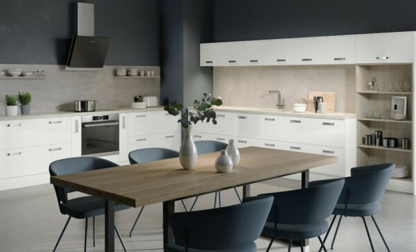 High gloss white slab kitchen doors